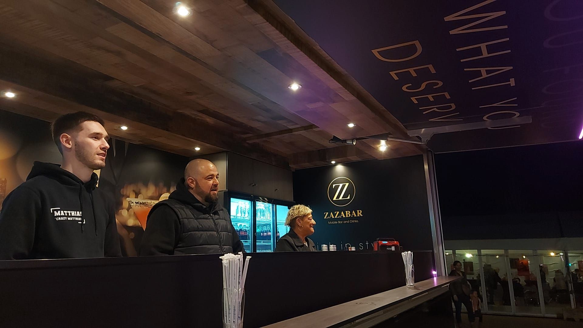 Contacteer zazabar mobiele catering